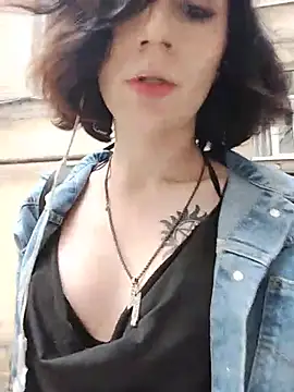 Živý XXX chat MickeQuinee