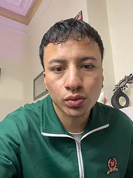 Alexander_Klain Live XXX Chat