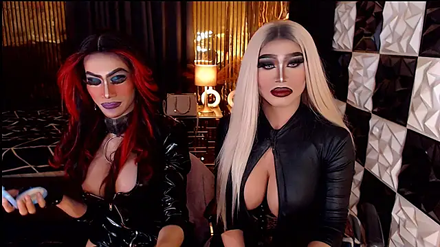 Онлайн чат XXX MonstrousCockDiva