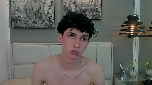Chat XXX ao vivo de thom_ames