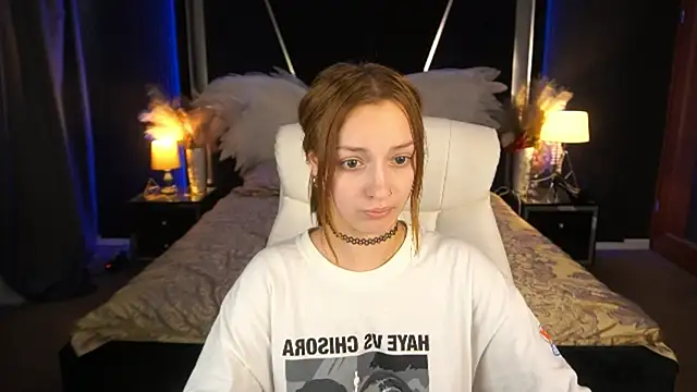 LizzaMoonn 现场XXX聊天