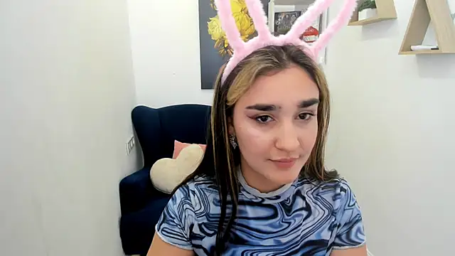 Chat XXX en directo de GoldenHeart_1