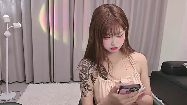 Chat XXX Live yan-0705