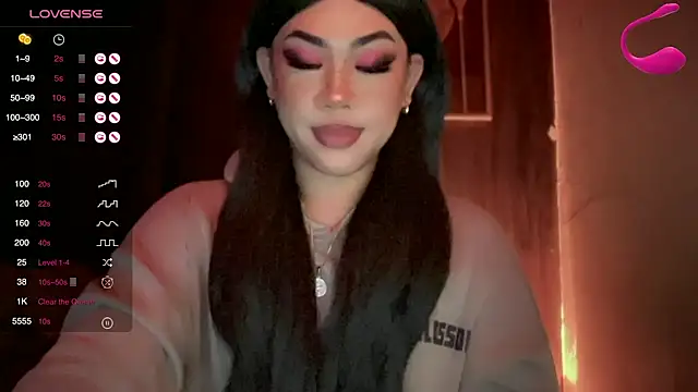 Онлайн чат XXX madam_agnes1