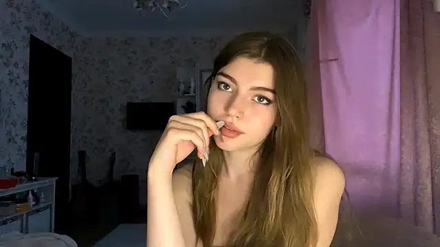 Chatroom XXX en direct de MollyAdersons