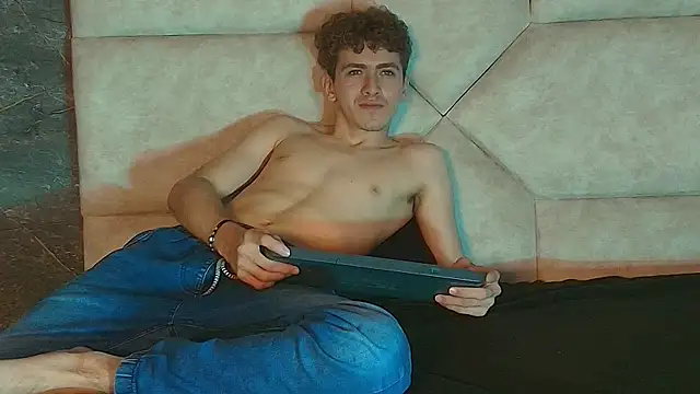 Tyler_Mcrey – Naživo XXX chat