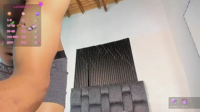 Liamsubtle01 élő XXX-chatje