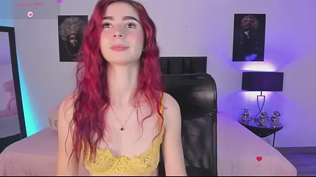 SaradaParker Chat XXX in diretta