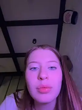 Živý XXX chat Annie_Meow