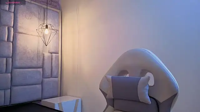 Dahiana_Dmour_'s Live XXX Chat