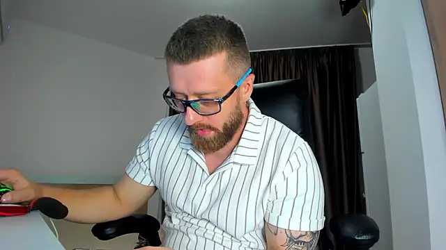Онлайн чат XXX Findom_guy