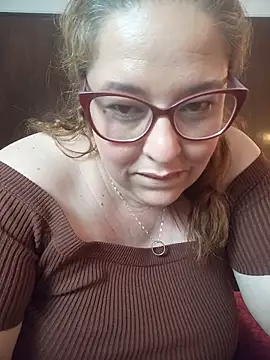 Kataleyamilf69_ 라이브 XXX 채팅