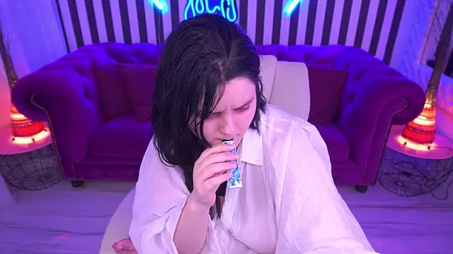 LittleShyyn Live XXX chat