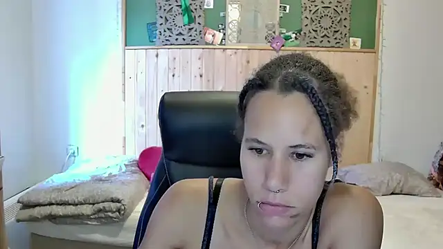 AaliyahHarris: онлайн-секс-чат