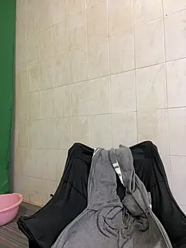 titi-999 Adlı Modelin Web Kamerası Şovu
