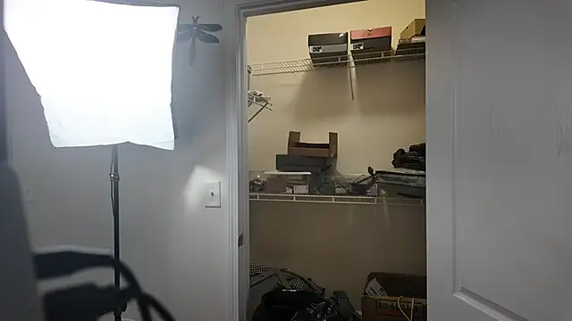 Онлайн чат XXX Triggerhappycj100