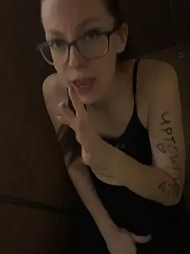 RussianGirls_'s Live XXX Chat