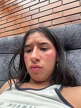 LilyRossi_ XXX чат на живо