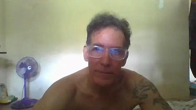 CaptainFox Chat XXX in diretta