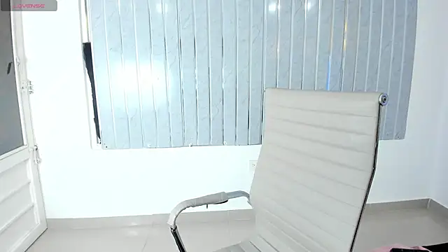 Chat XXX en directo de AnitaNoor_