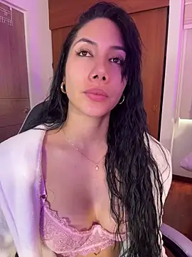 ArianaReynoldssのライブXXXチャット