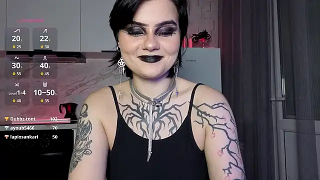 IntrigueYourDay's Live XXX Chat