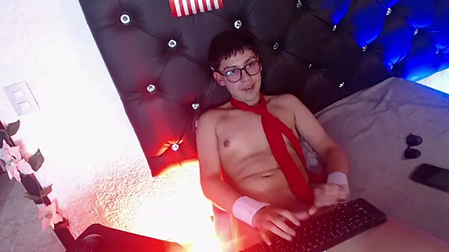 Maximo_Lux – Naživo XXX chat