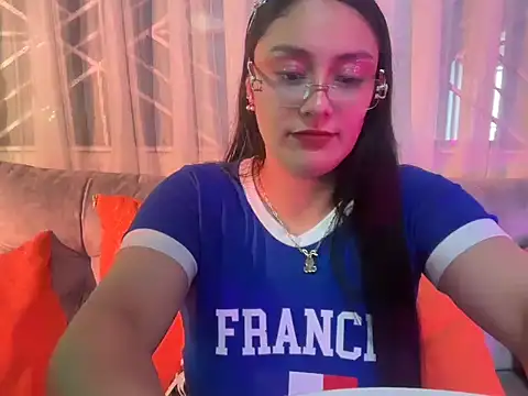 CristalZafiro's Live XXX Chat