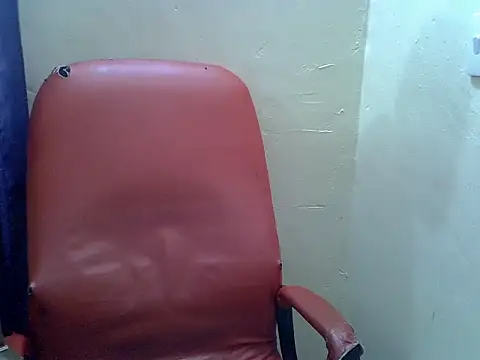 Notycammie1 Adlı Modelin Canlı XXX Sohbeti