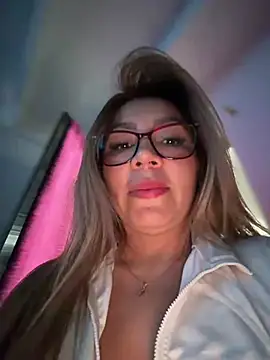 Chat XXX en directo de DIANITA_1988