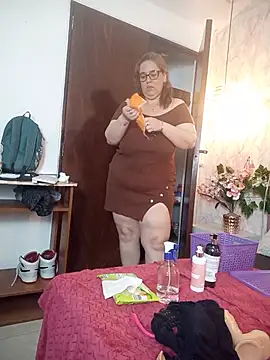 Kataleyamilf69_ 现场XXX聊天