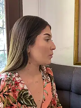 IsabelleMilan Live XXX-chat
