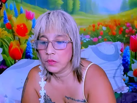 Chat XXX en directo de indianroxy