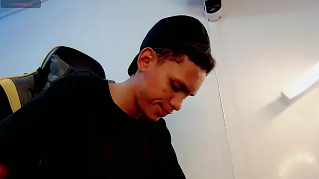 sombra_18n Live XXX chat