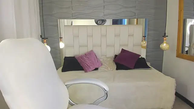 Miranda__Green XXX чат на живо