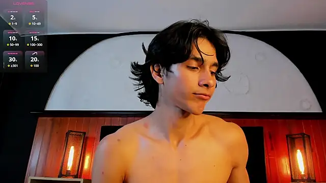 Cheys_Mast Live XXX Chat