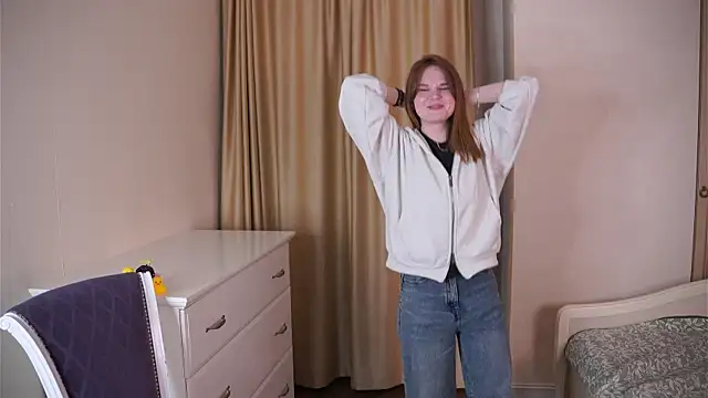 CarmelinaTreider Chat XXX live