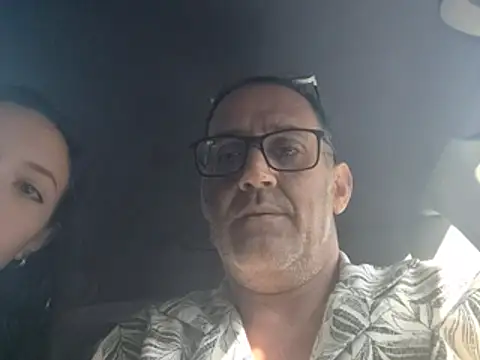 Chatroom XXX en direct de Lia_Y_PatrickX
