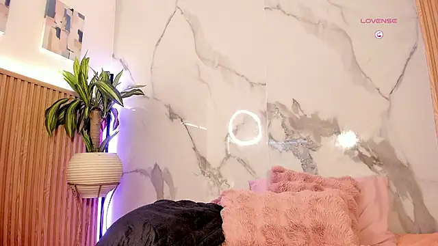 Fyre_divine 现场XXX聊天
