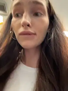 -missbehaving-n Live XXX chat