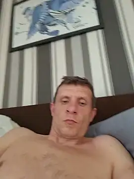 BigDmasked webcam show