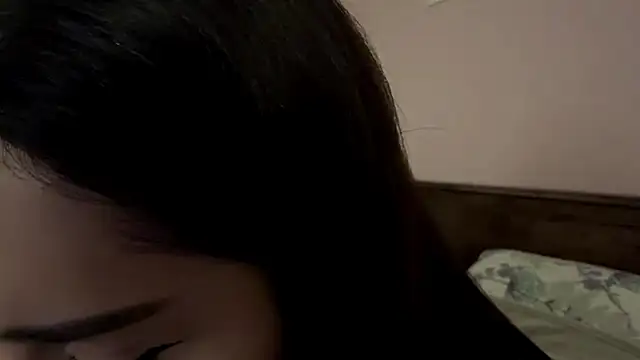 XXX chat uživo modela Leylanda
