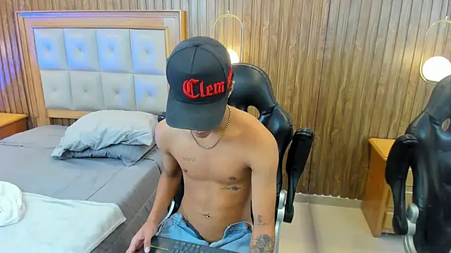 Chat XXX Live Mael_Jason