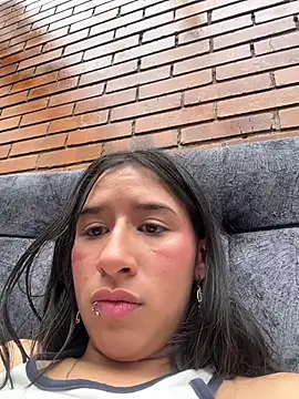 צ'אט XXX בשידור חי של LilyRossi_