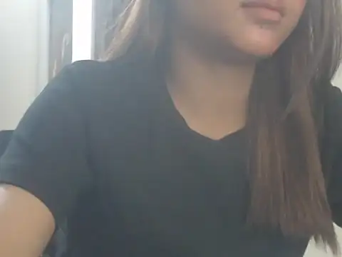 Chat +18 de NancyRuvi ao vivo