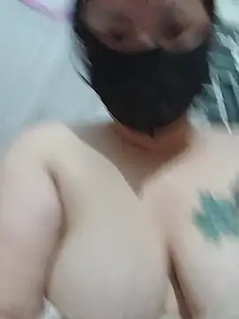 Henny_iu's Live XXX Chat
