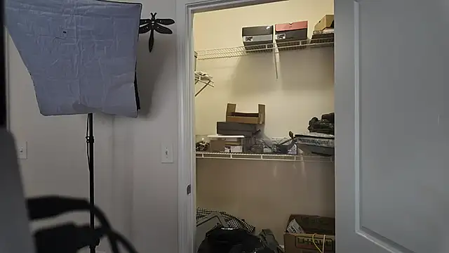 Czat XXX na żywo – Triggerhappycj100