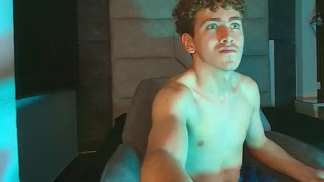 Chat XXX en directo de Tyler_Mcrey