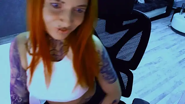 צ'אט XXX בשידור חי של InesGold