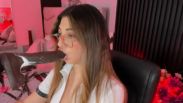 XXX chat uživo modela Gabrielakassi